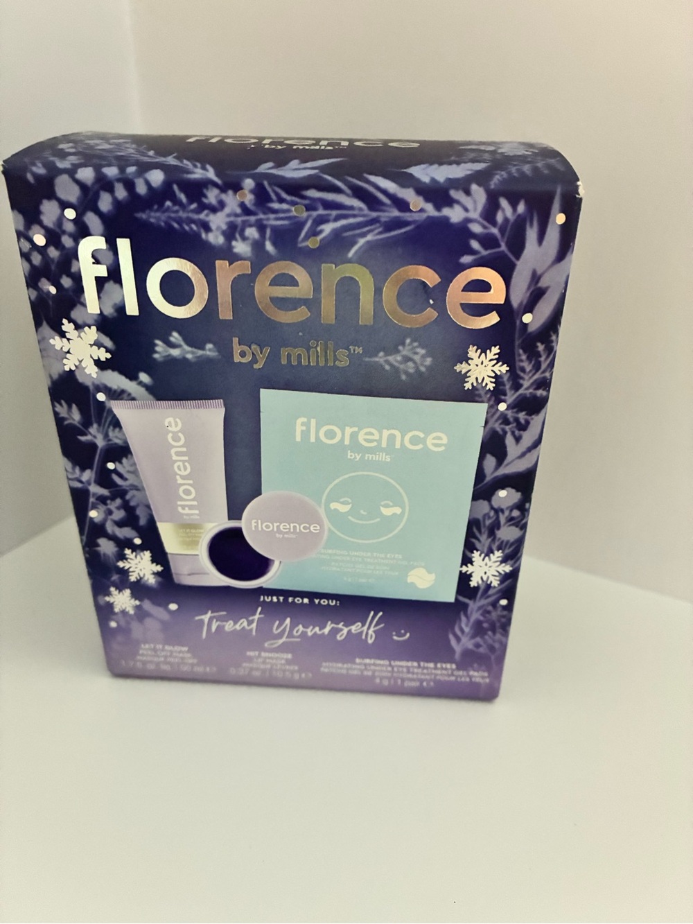 Florence by Mills Skincare Gift Set  peel off mask, lip mask and eye treatment